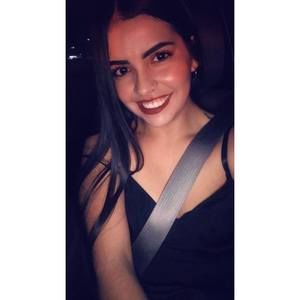 Meet your Posher, Camila